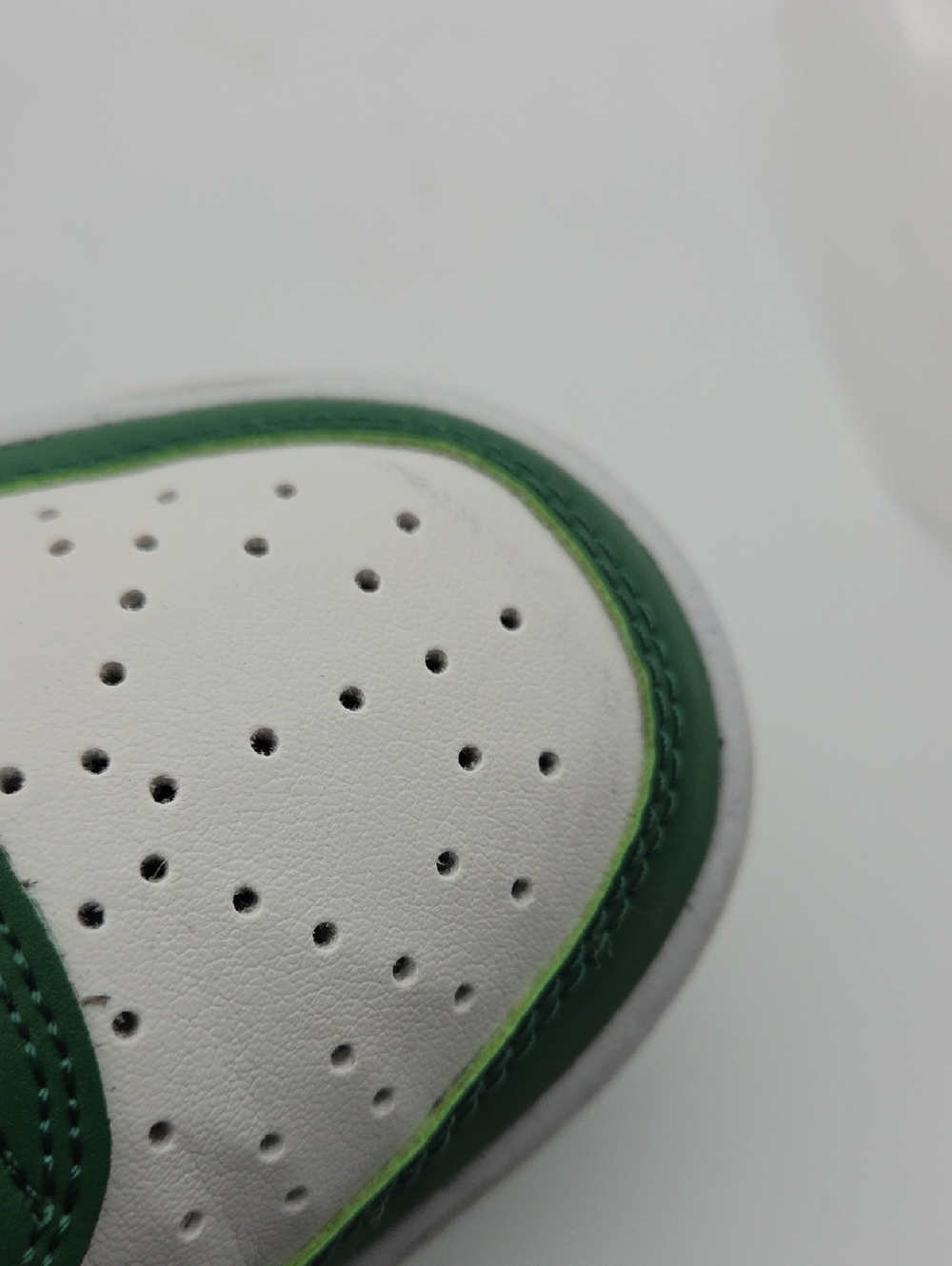 Nike Court Vision Low Green White Sneakers Mens 7 - Picture 9 of 10